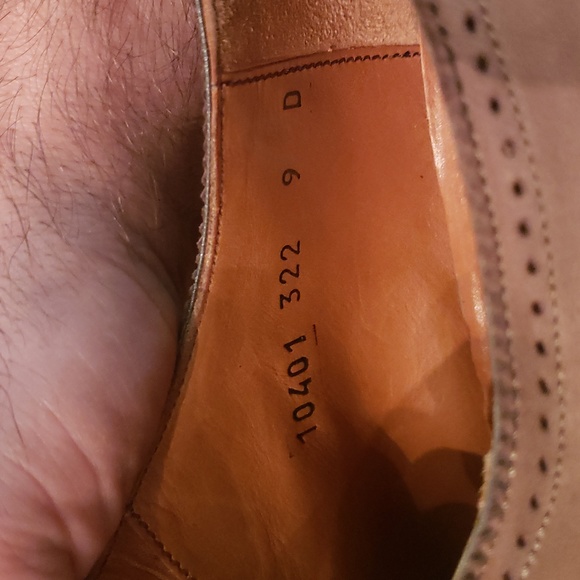 Salvatore Ferragamo mens two tone leather and suede wing tips size 9 EUC - Picture 4 of 7